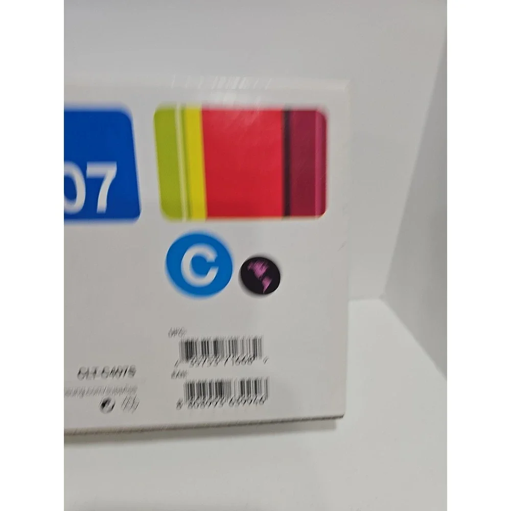 Samsung CLT-C407S Cyan‎ Toner  GENUINE NEW SEALED BOX